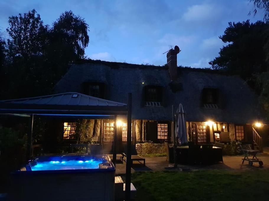 Chaumiere Familiale Weekend & Vacances Paisible Saint-Philbert-sur-Risle Экстерьер фото